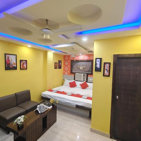 Hotel O.P.S Haora Ngoại thất bức ảnh